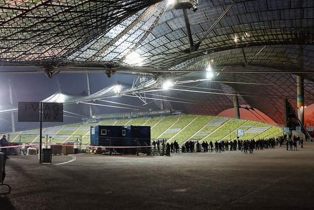 港珠澳半馬｜公務員跑手索取川內優輝簽名　「希望學習他的毅力」.